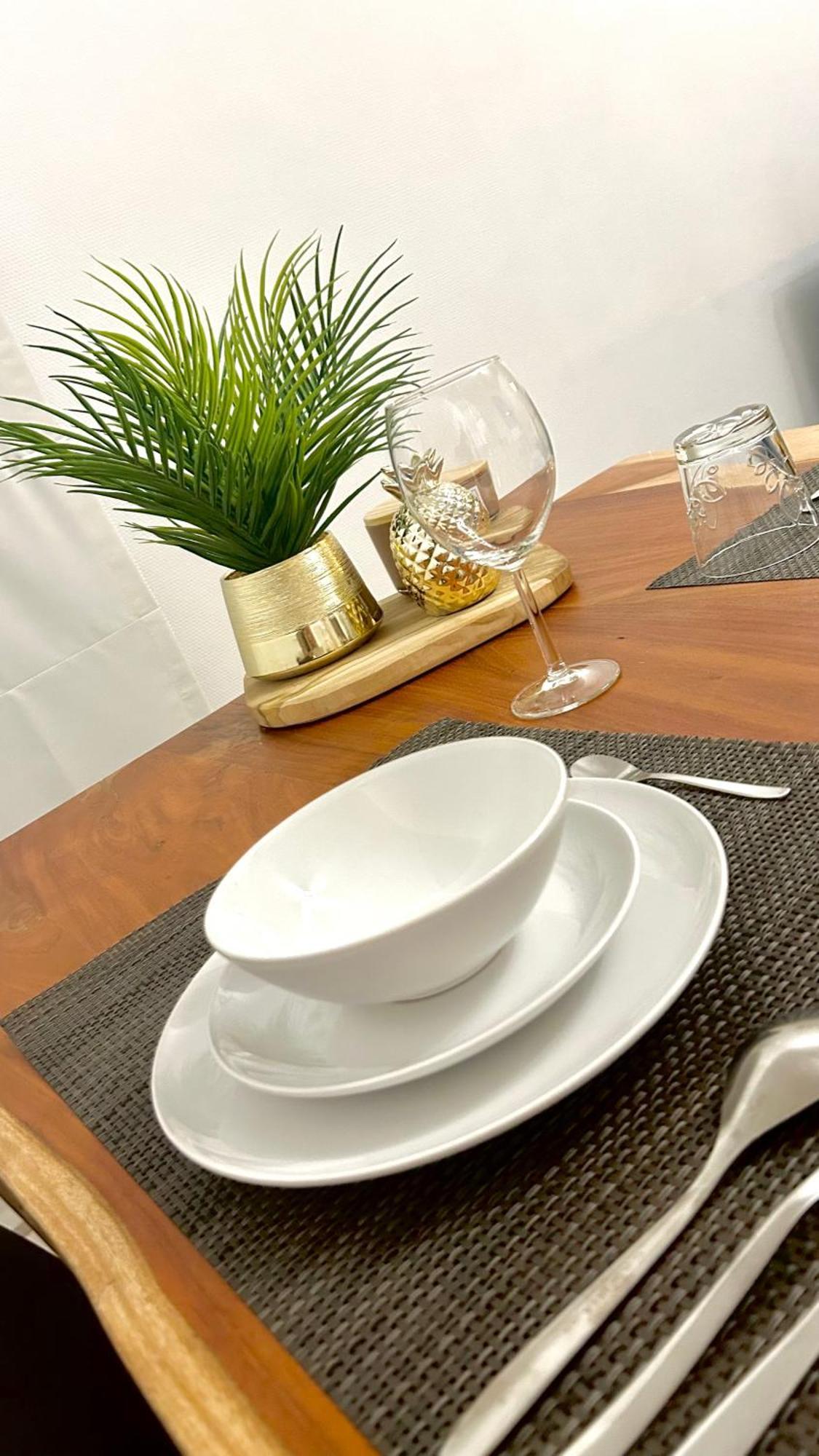 Charming Two Bedroom Flat - Nato - Brussels Luaran gambar