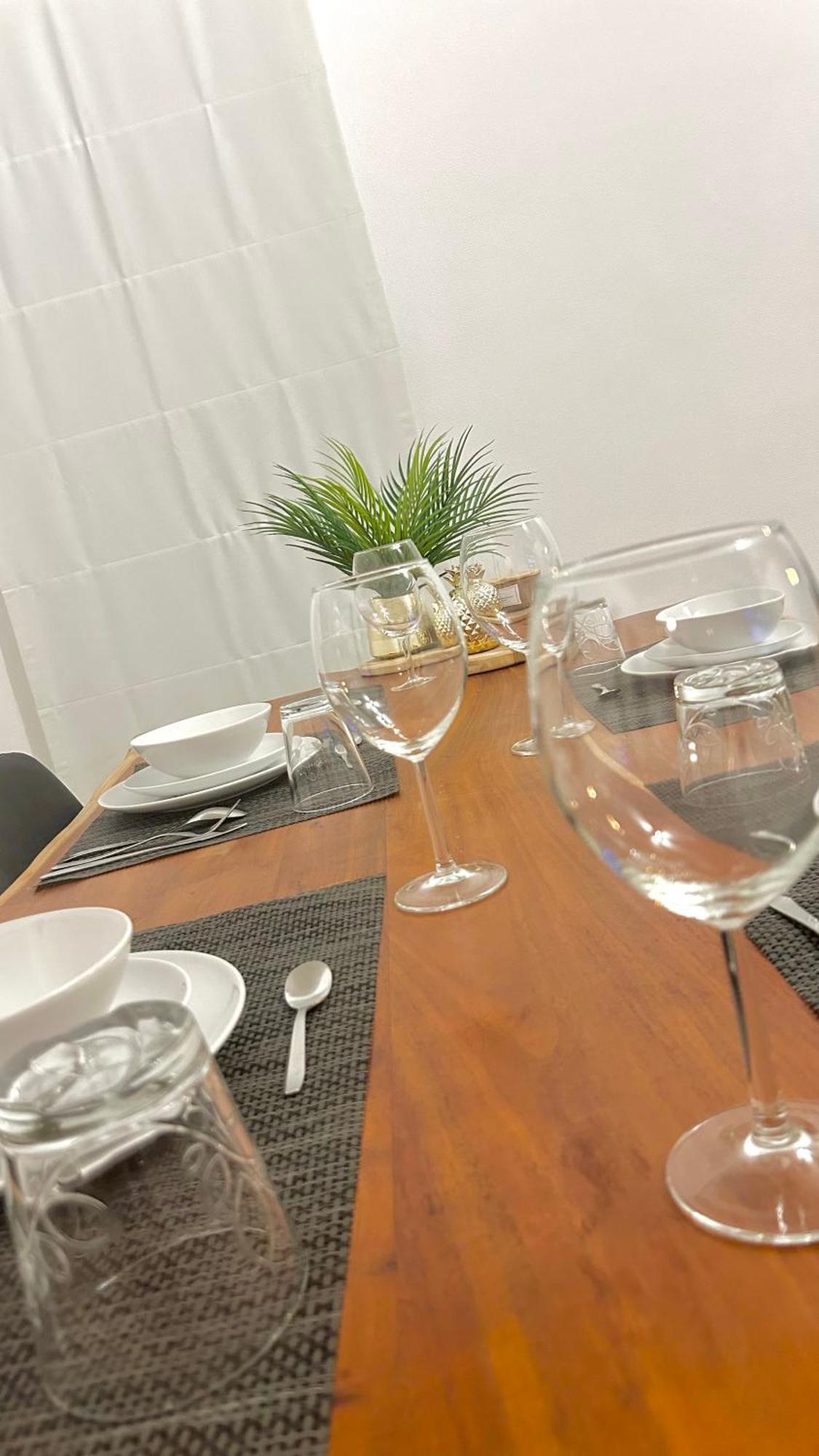 Charming Two Bedroom Flat - Nato - Brussels Luaran gambar